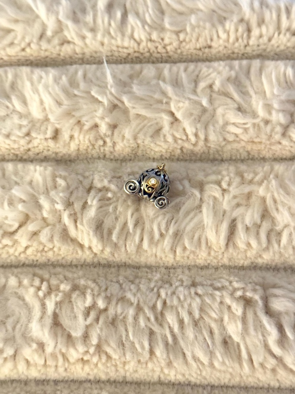 Cinderella Carriage Charm – Two-Tone Silver & Gold Disney Pandora
